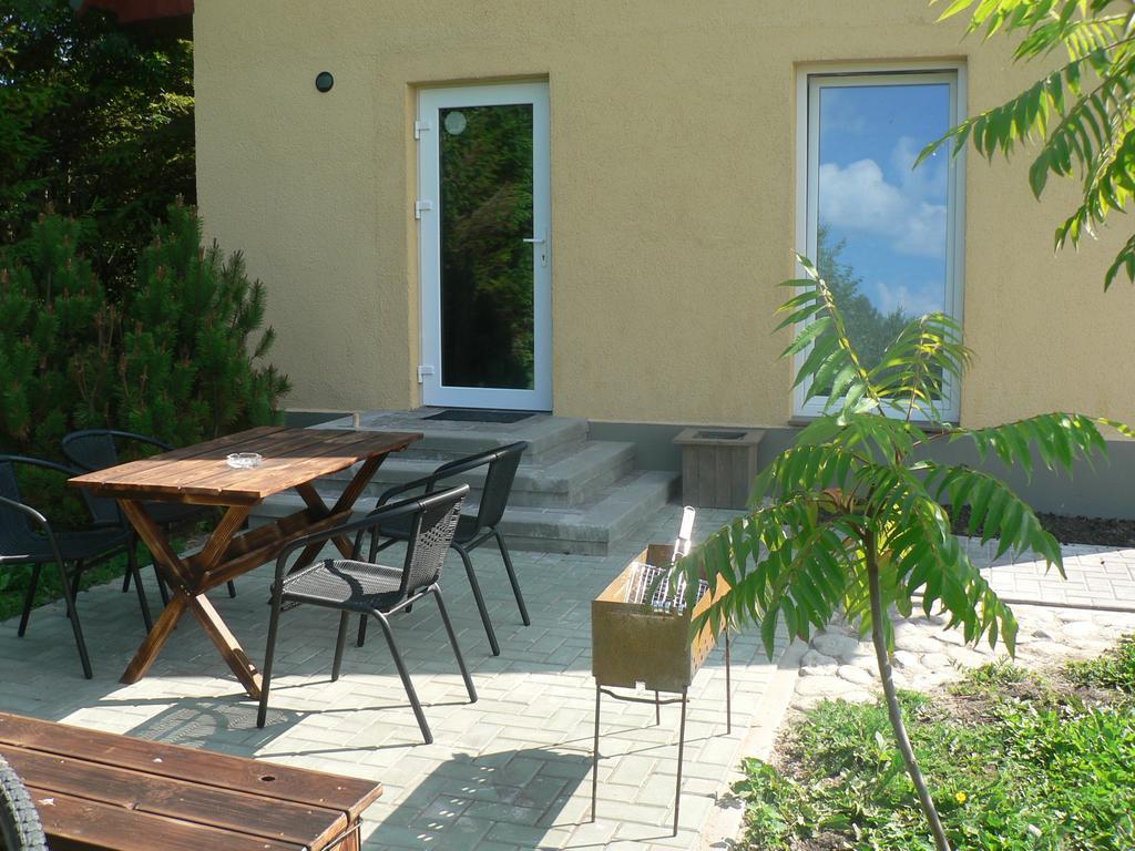 Guest House Podnieki Вентспилс Екстериор снимка