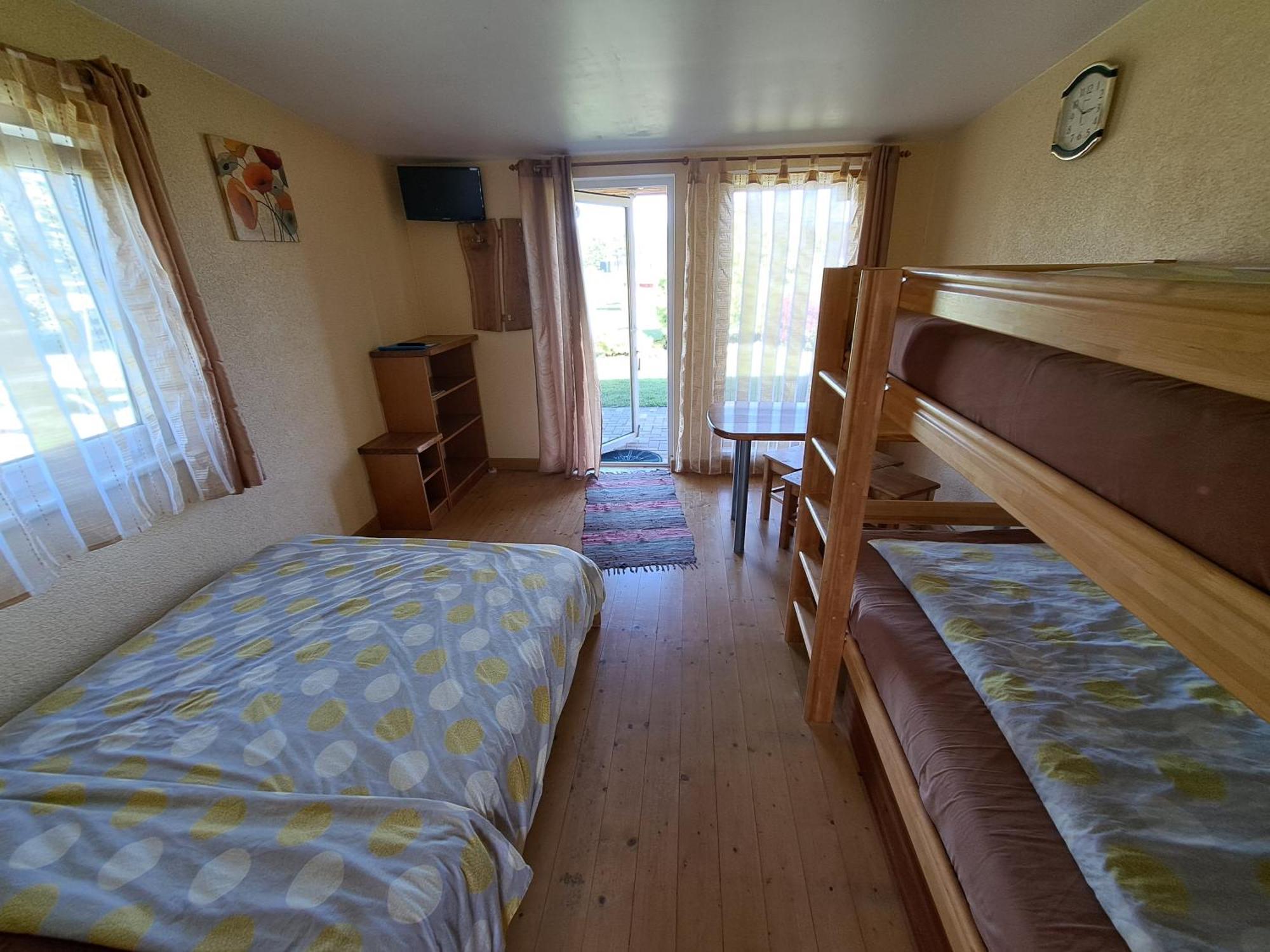 Guest House Podnieki Вентспилс Екстериор снимка