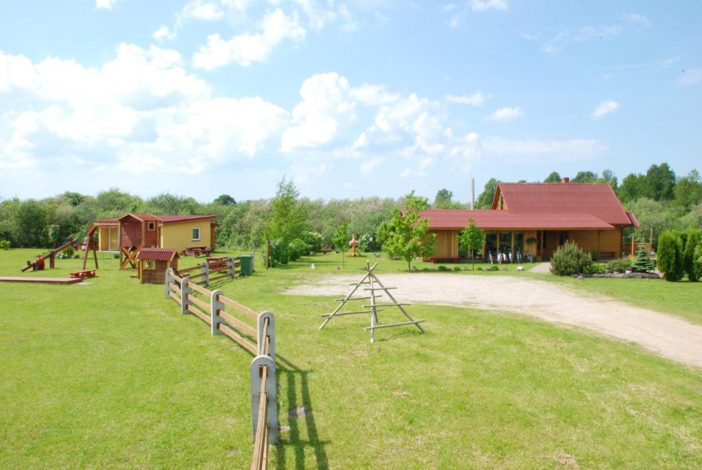 Guest House Podnieki Вентспилс Екстериор снимка